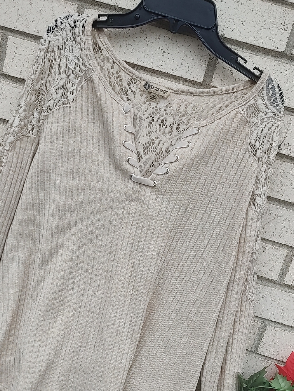Democracy Lace-Trim Ribbed Knit Top - Beige - Picture 5 of 9